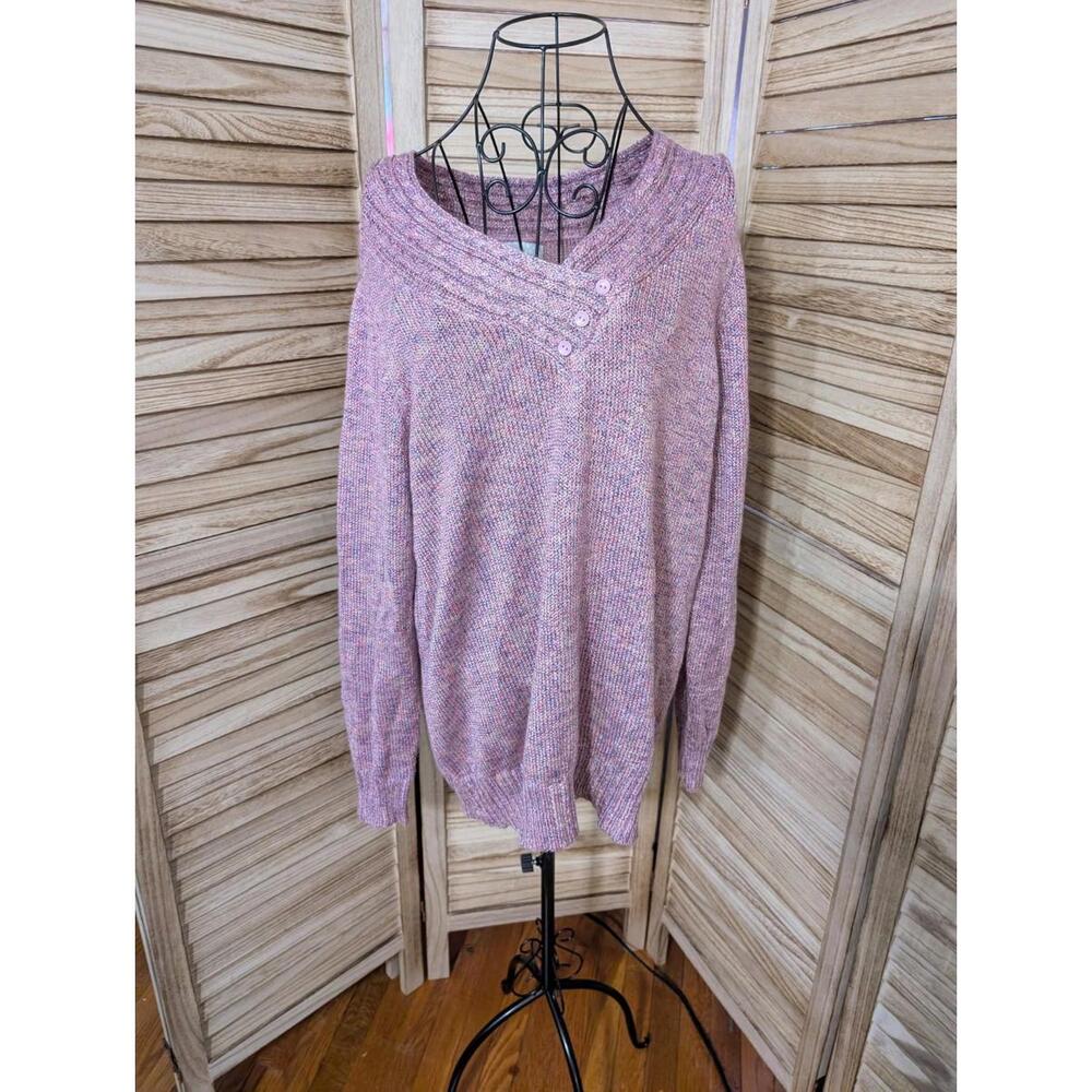 Pink Carolyn Taylor V-Neck Sweater, Beautiful Button Detail‎ On Neck Line